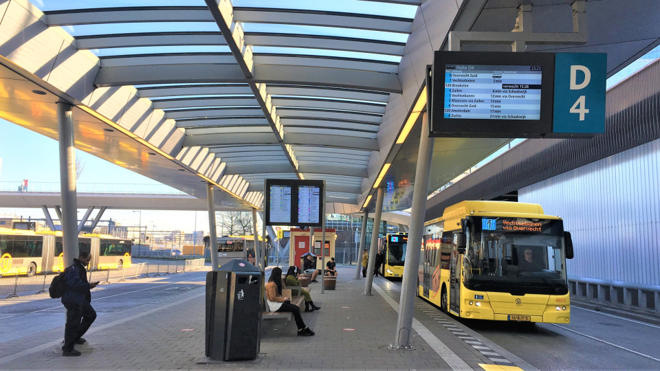 Bus Utrecht met Dris