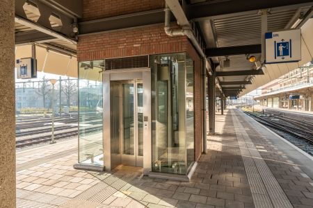 foto van lift op station